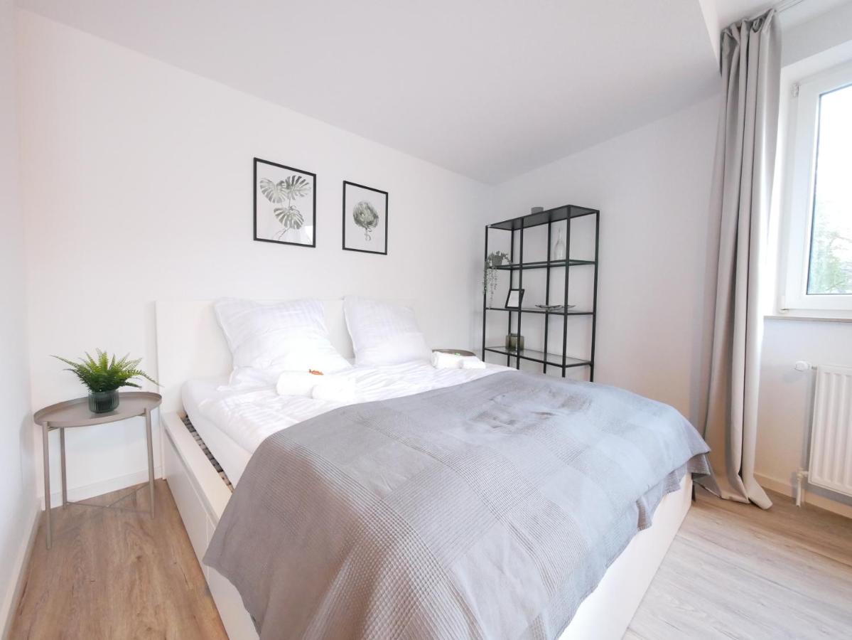 75 M2, Zentral, Kueche, Balkon, Parkplatz Appartement Osnabrück Buitenkant foto
