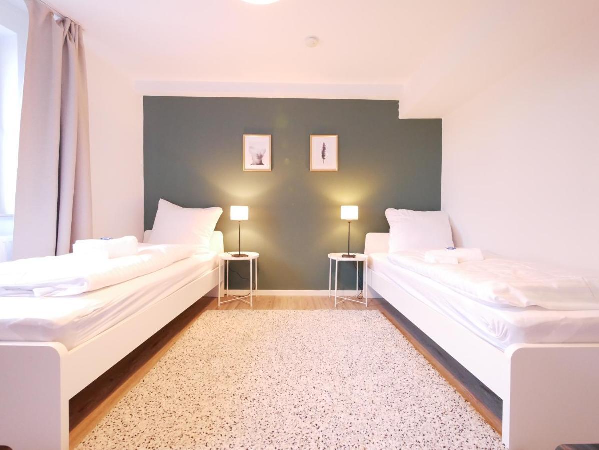 75 M2, Zentral, Kueche, Balkon, Parkplatz Appartement Osnabrück Buitenkant foto
